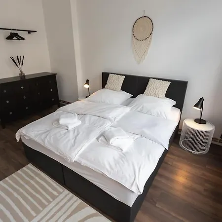 Koje Eins I Grosses Apartment Mit 2 Schlafzimmern Bremerhaven Buitenkant foto