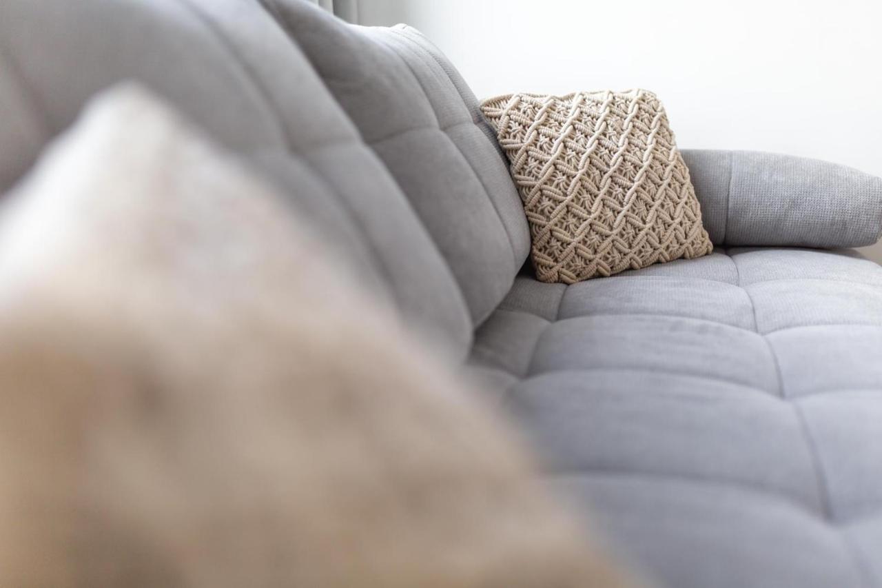 Apartment Koje Eins I Grosses Mit 2 Schlafzimmern *